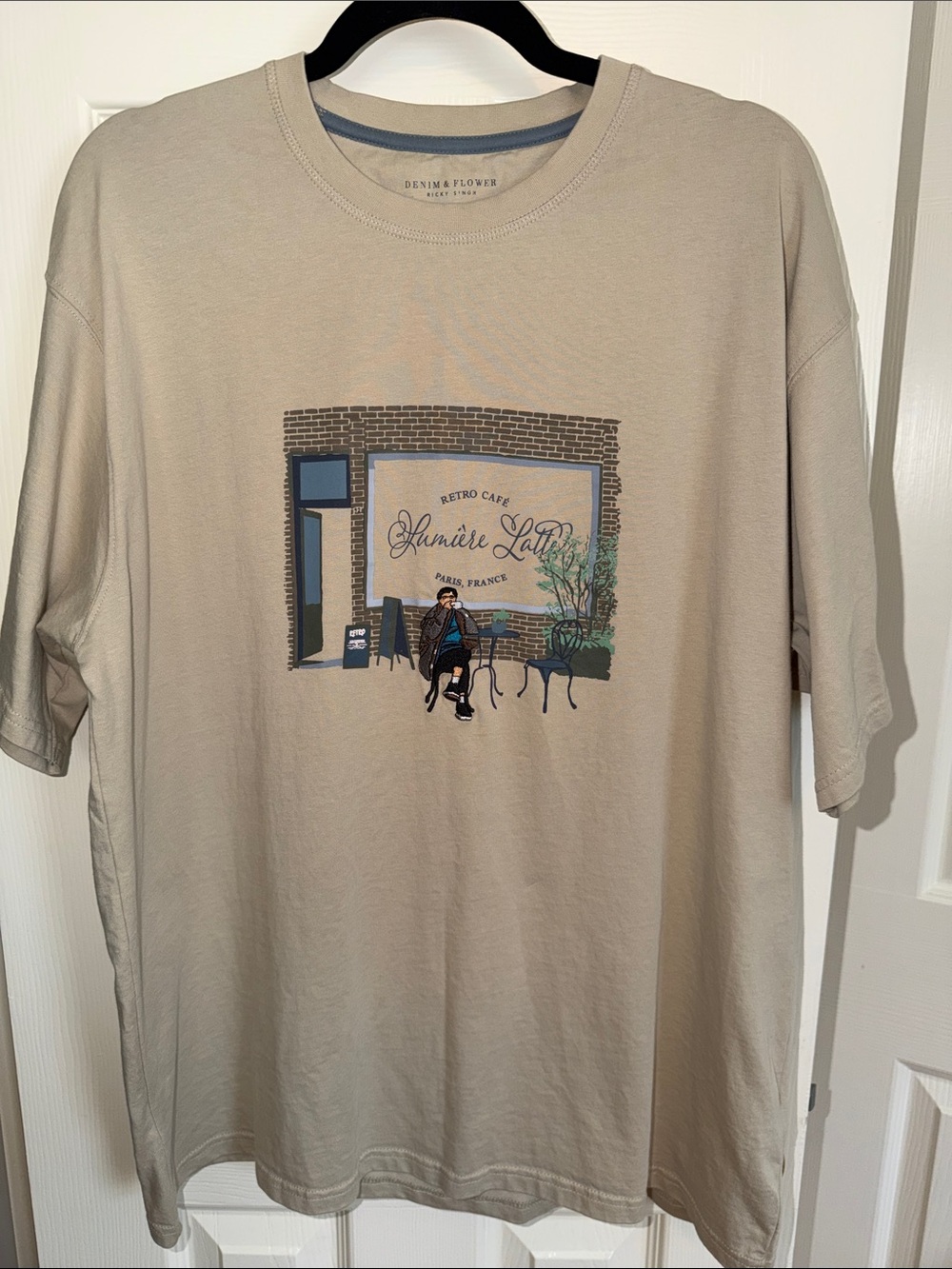 Denim & Flower Men’s Short Sleeve T-Shirt
Size Large
